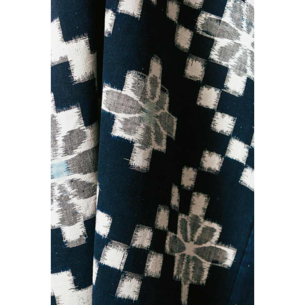 Kasuri Futon - Karume Kasuri Floral Diamonds And Squares