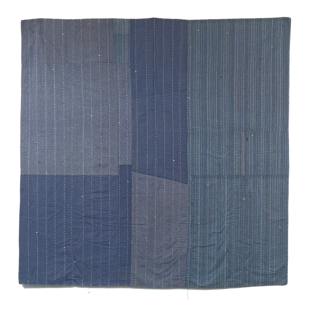 Katazome Kotatsugake - Grey & White Kiku Chrysanthemum Flower & Climbing Vine