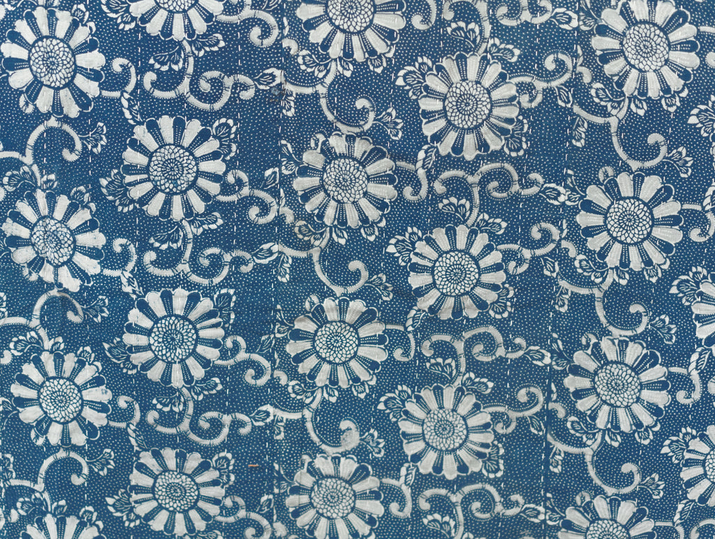 Katazome Kotatsugake - Grey & White Kiku Chrysanthemum Flower & Climbing Vine